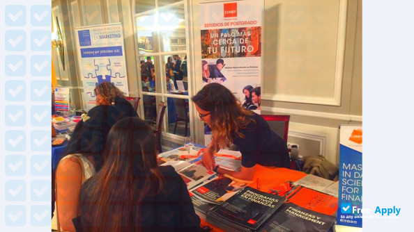 Foto de la College of Financial Studies #3