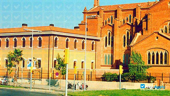 Фотография Abat Oliba CEU University