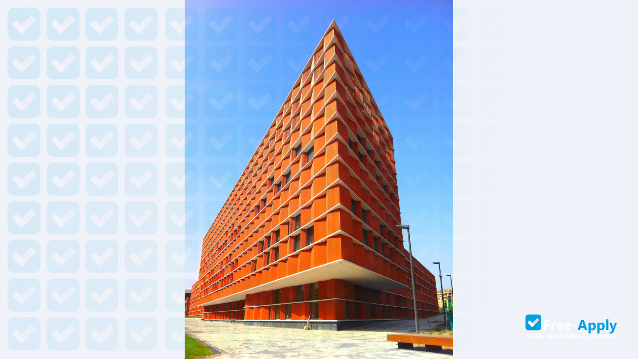 Carlos III University, Madrid photo #9