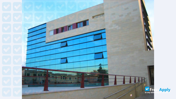 Photo de l’Alberta Giménez Higher Education Center #1