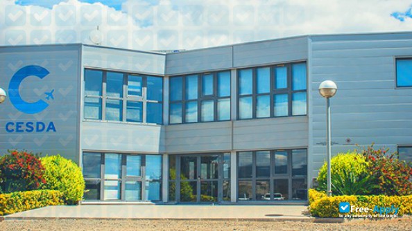 Photo de l’Center of Higher Studies of Aviation #11
