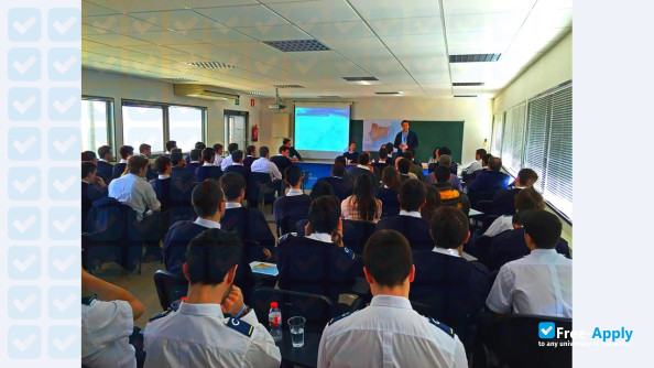 Photo de l’Center of Higher Studies of Aviation #4
