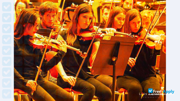 Foto de la Conservatory of Music of Aragon #9