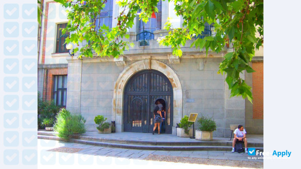 University Nebrija photo #4