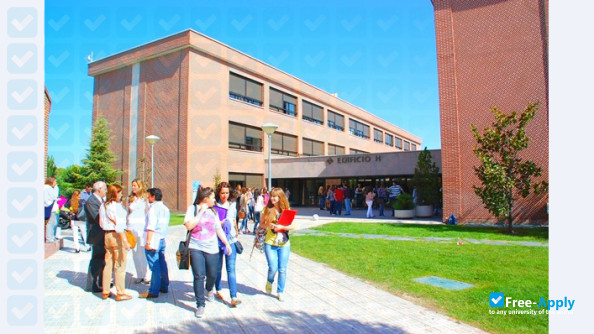 Foto de la Francisco de Vitoria University #11