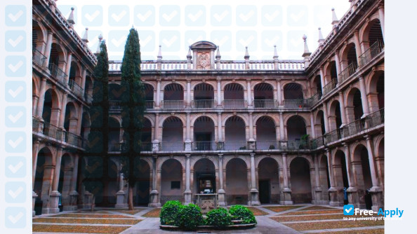 University of Alcalá фотография №3