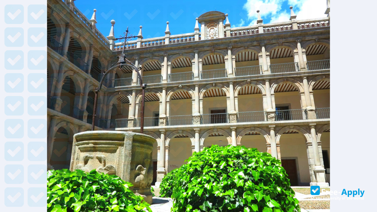 University of Alcalá фотография №7