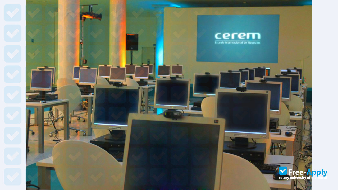 Photo de l’CEREM International Business School #3