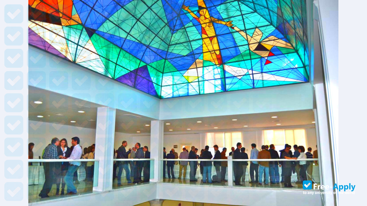 Photo de l’CEREM International Business School #2