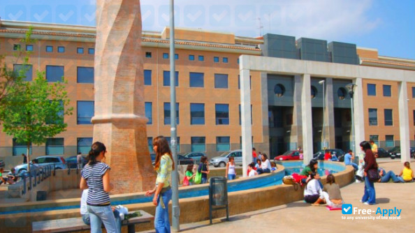 Valencian International University photo