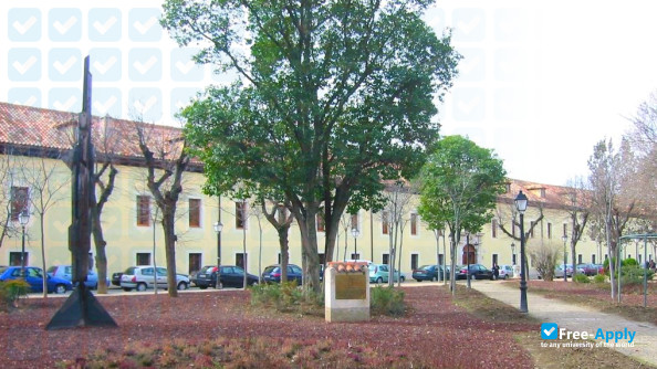 Photo de l’CES Felipe II University #4