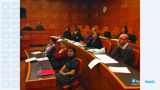 IESE Business School Universidad de Navarra photo #1