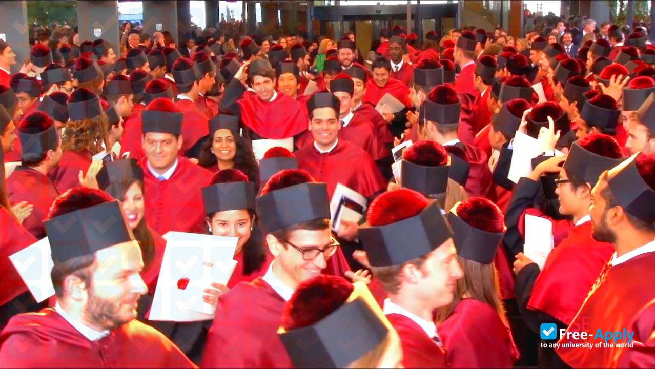 IESE Business School Universidad de Navarra photo #11