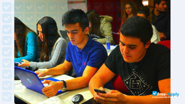 Foto de la INSA Higher Education #14