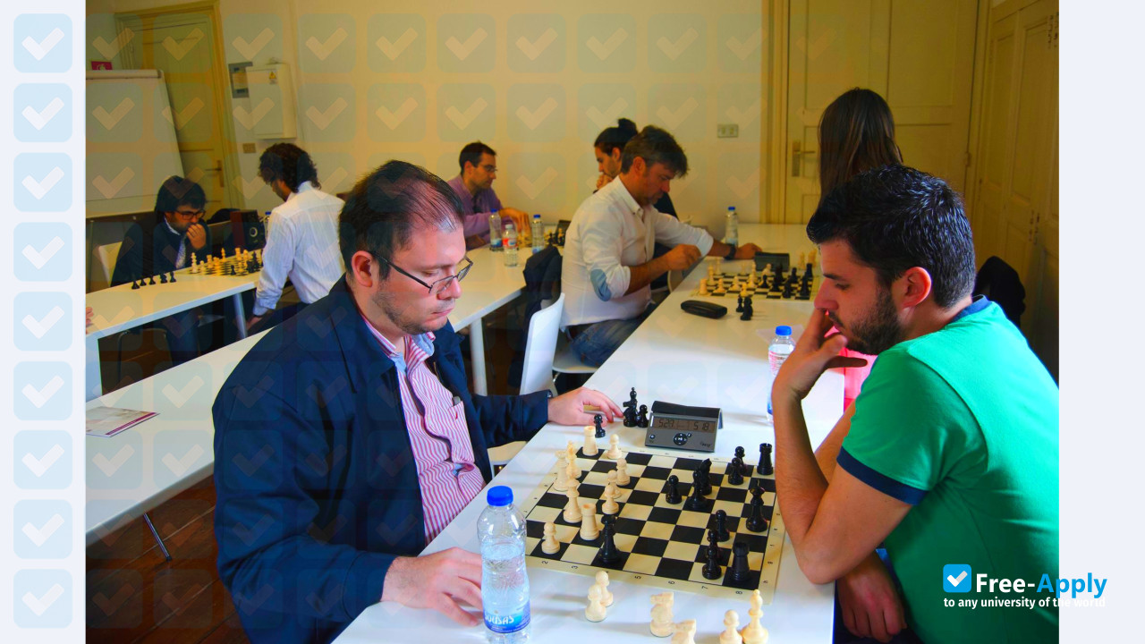 Foto de la IFFE Business School #15