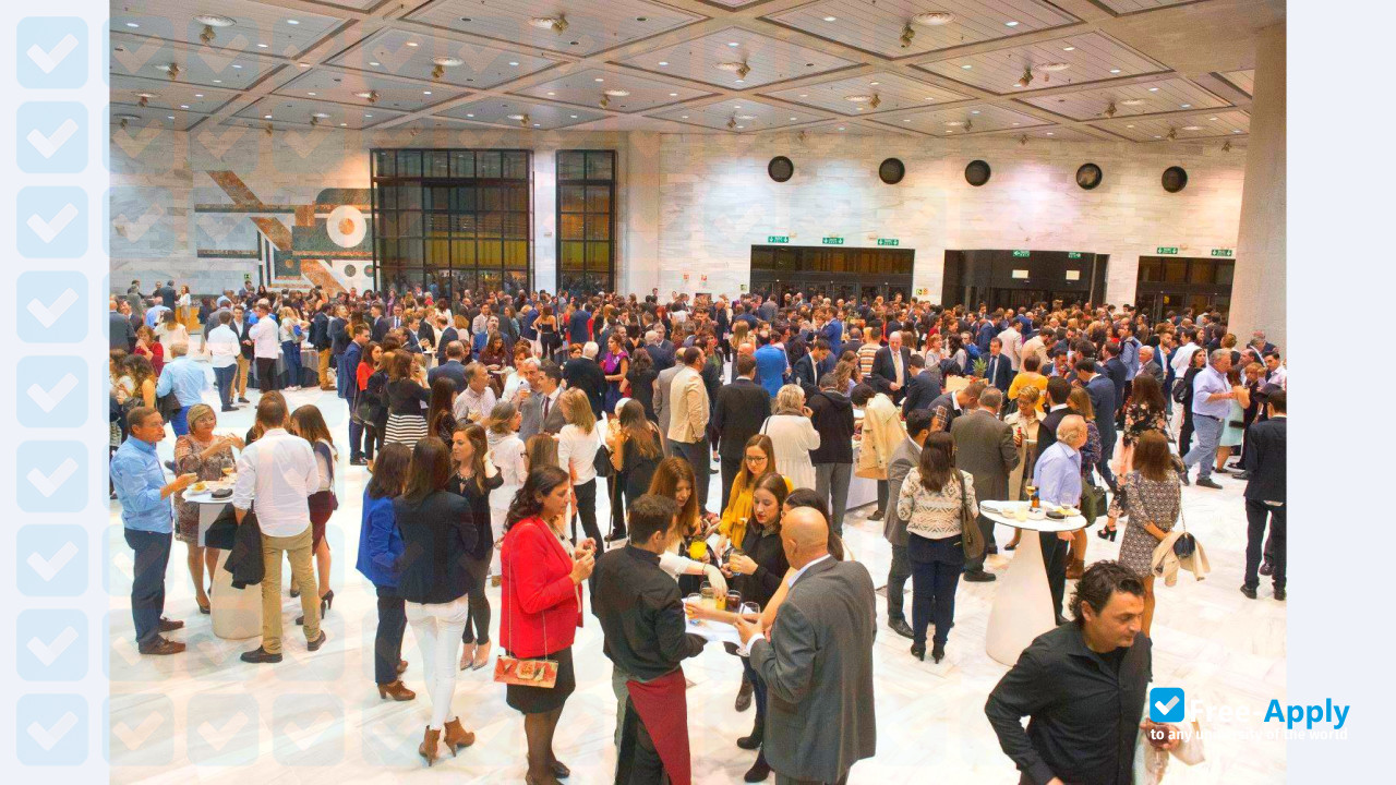 Foto de la International School of Management #13