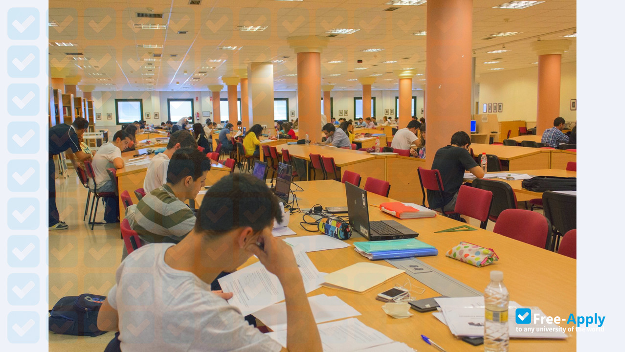 Photo de l’Jaen University #2