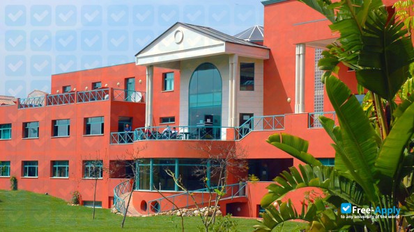 Foto de la Les Roches Marbella Swiss Hotel Management School #5