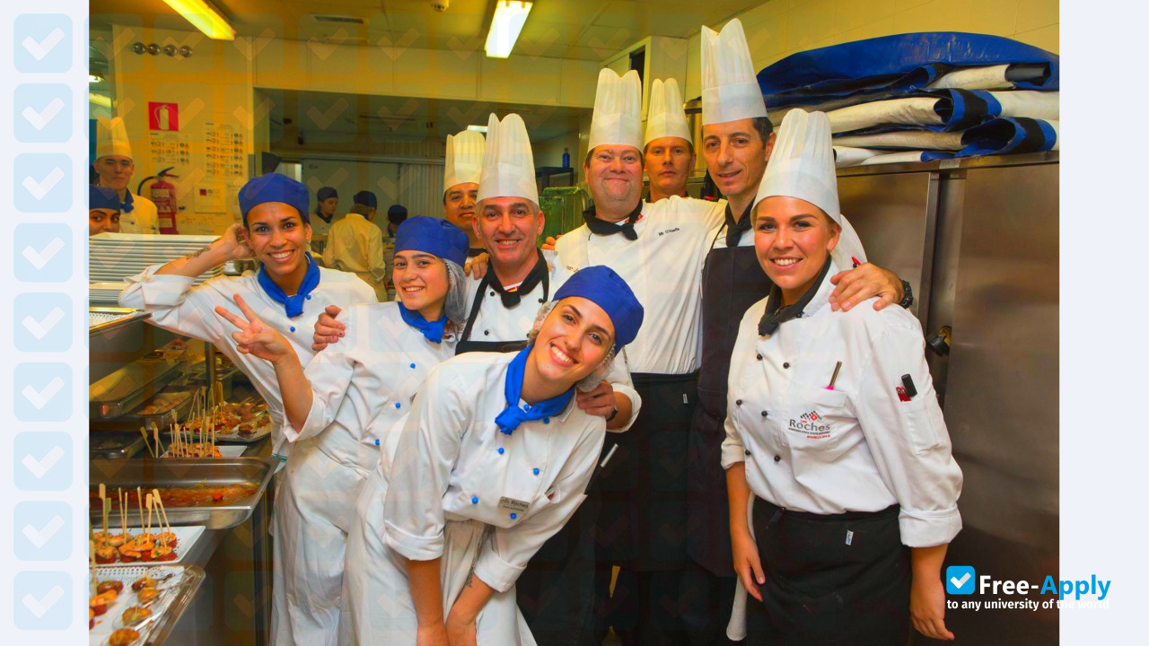 Foto de la Les Roches Marbella Swiss Hotel Management School #11