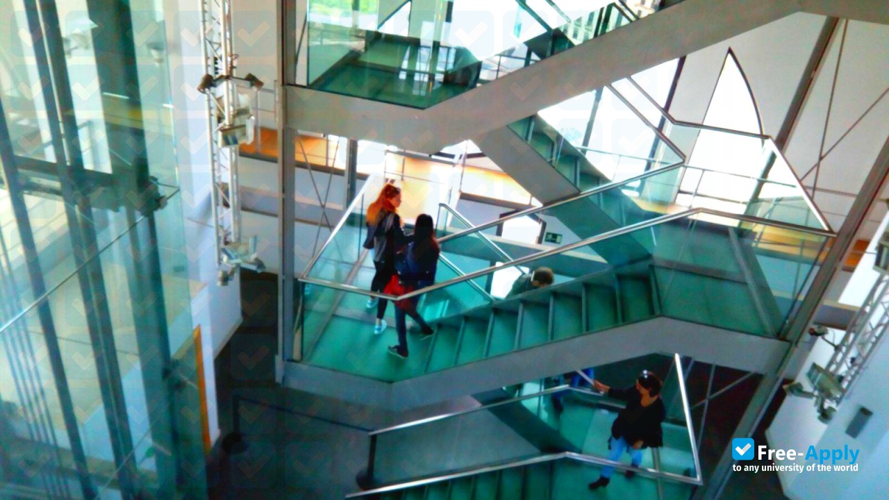 Photo de l’Luis Vives University School of Teaching #3