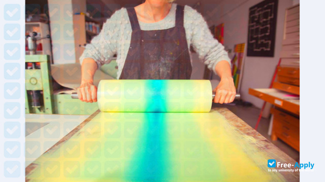 Massana School photo #12