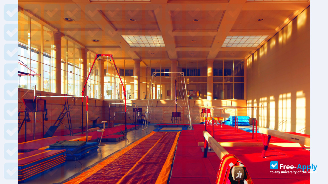 National Institute d'Educació Física de Catalunya фотография №12