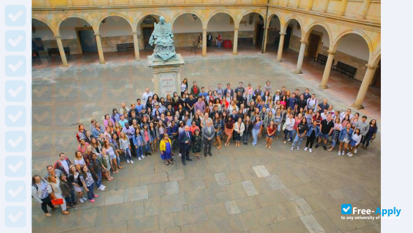 Oviedo University photo #3