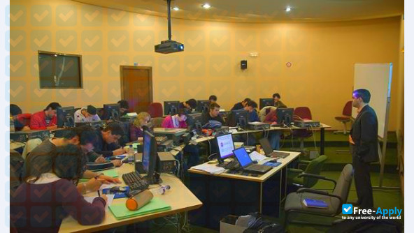 Foto de la Polytechnic University of Madrid #12