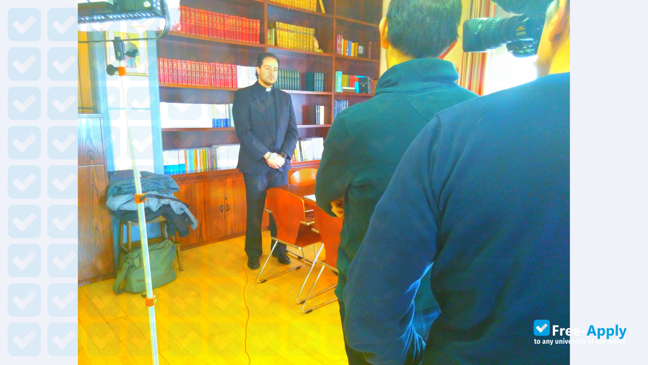 Saint Damasus Ecclesiastical University (Spanish) photo #5