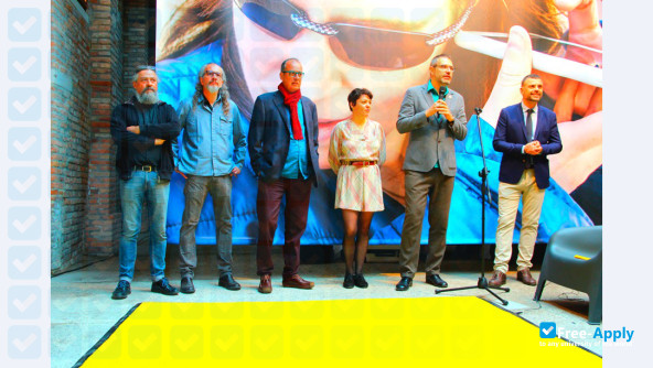 School of Art and Design in Valencia Superior photo #9