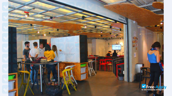 Foto de la School of Business Administration Barcelona
