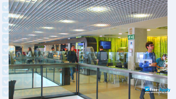 School of Business Administration Barcelona photo #2