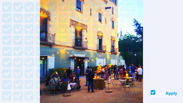 Foto de la School of Disseny and Art #1