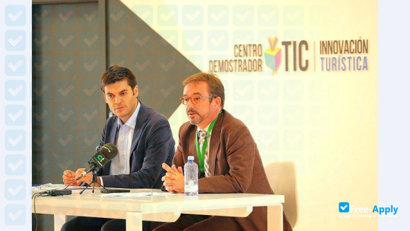 Foto de la School of Industrial Organization #7