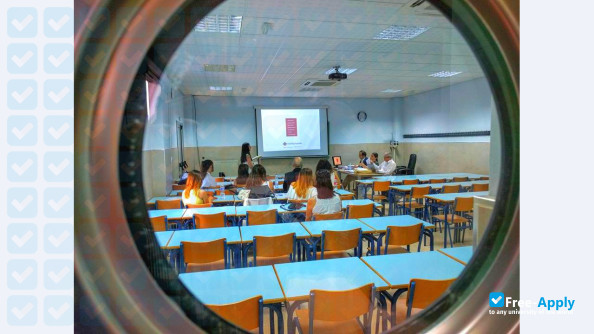 Foto de la School of Nursing of Spanish Red Cross Seville #1