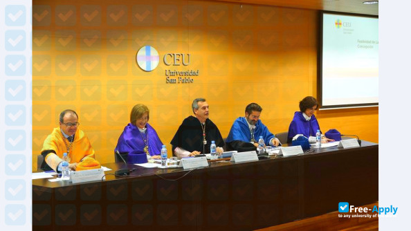 Foto de la CEU San Pablo University #1