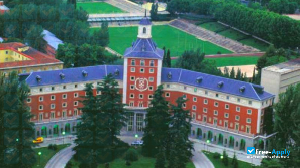 Photo de l’Complutense University of Madrid #12