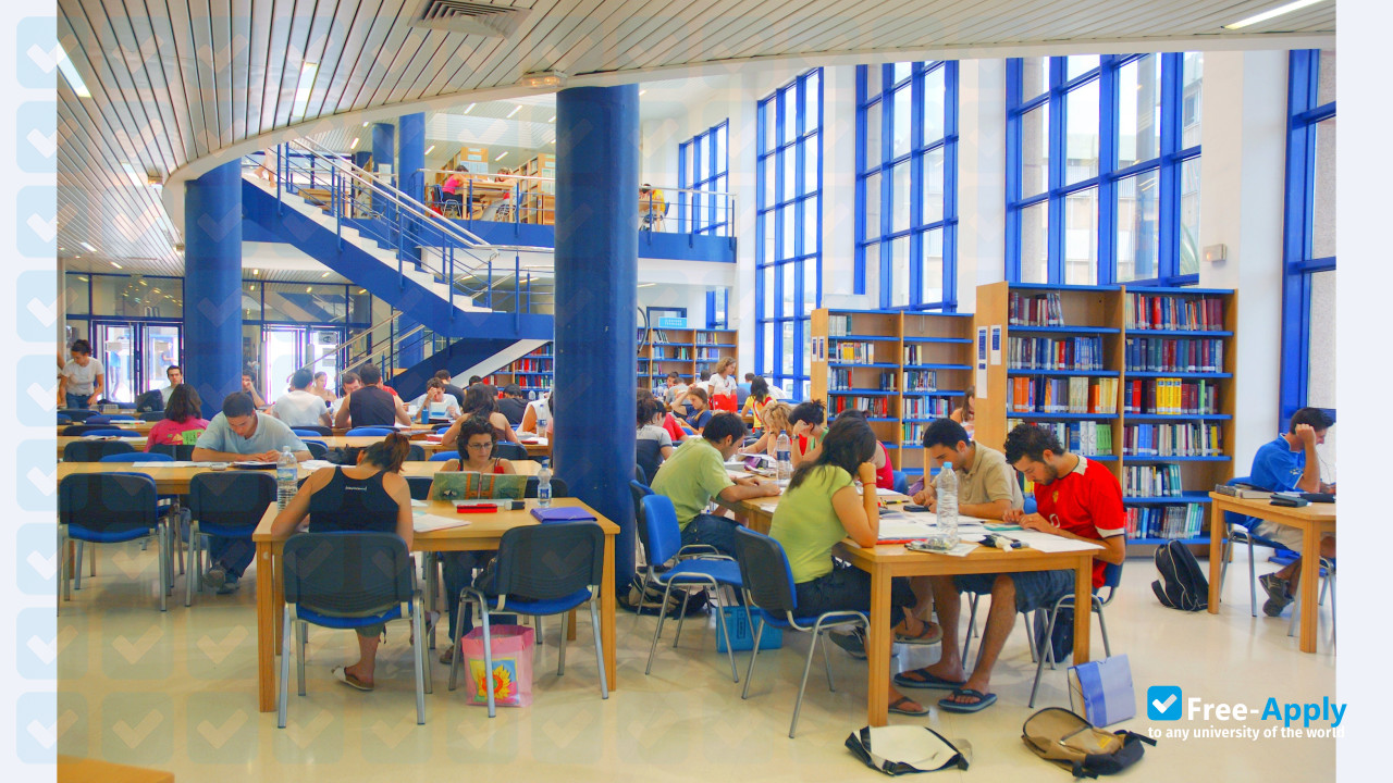 Malaga University photo #10