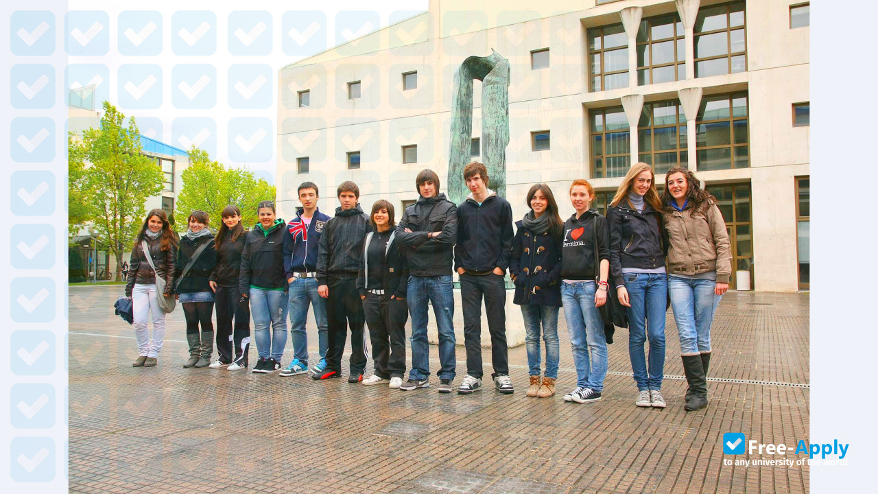 Public University of Navarra photo