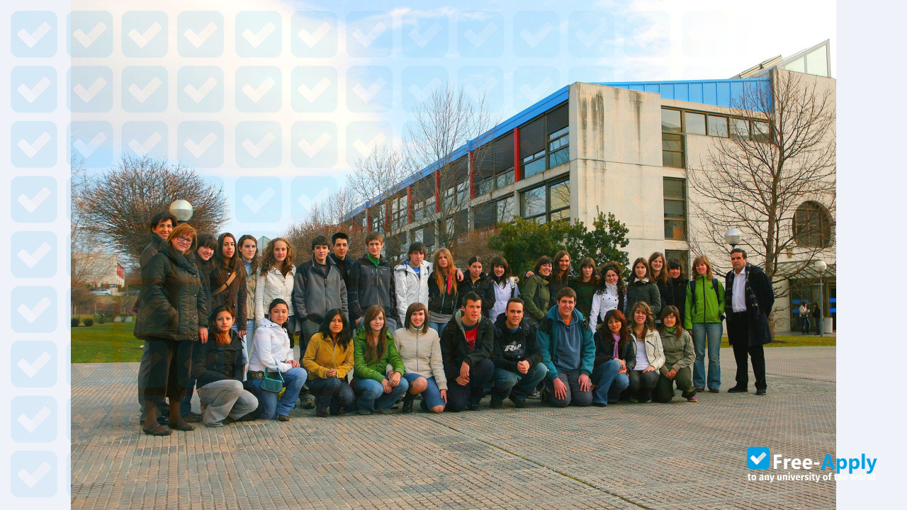 Foto de la Public University of Navarra #2