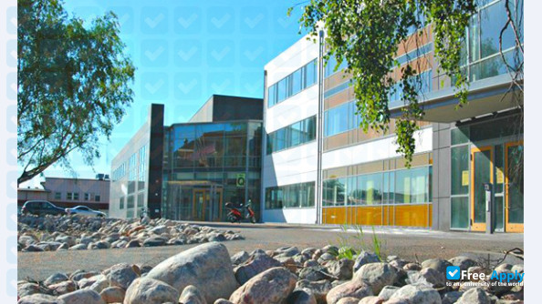 Halmstad University photo #2