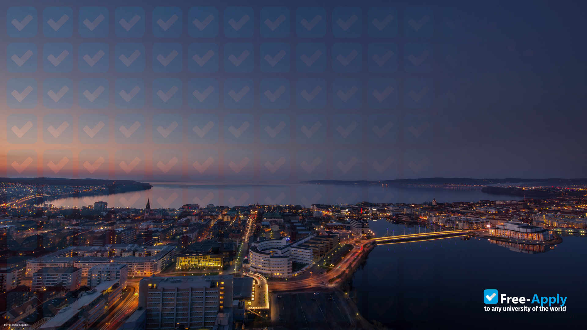 Jönköping University photo #6
