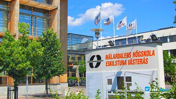Mälardalen University photo #3