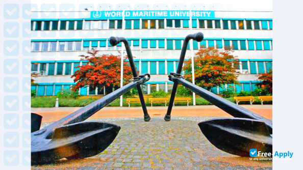 Foto de la World Maritime University #11