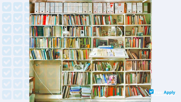 European Graduate School photo