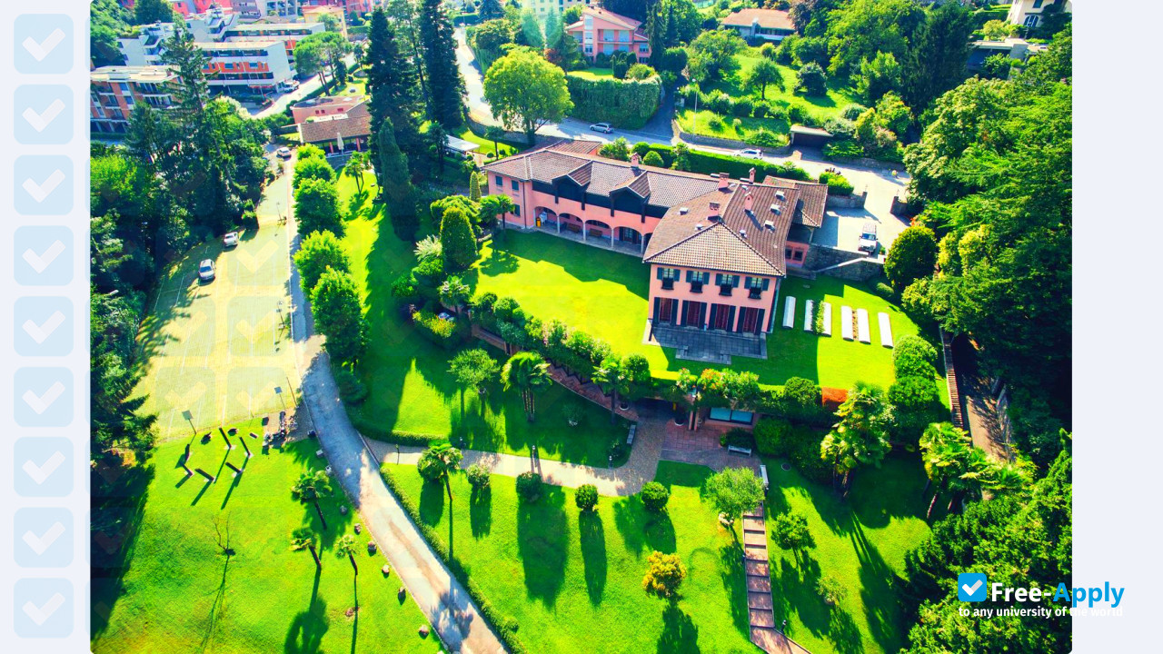 Franklin University Switzerland photo #3