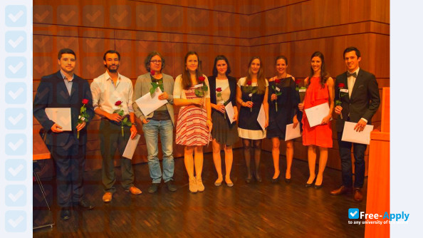 Photo de l’University of Applied Sciences Zurich #11