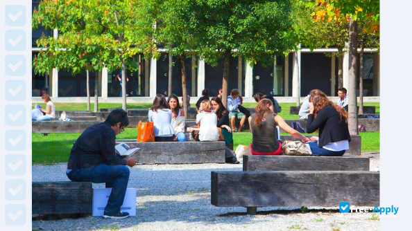 Università della Svizzera italiana photo #8