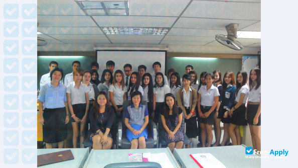 Foto de la Dhonburi Rajabhat University #4