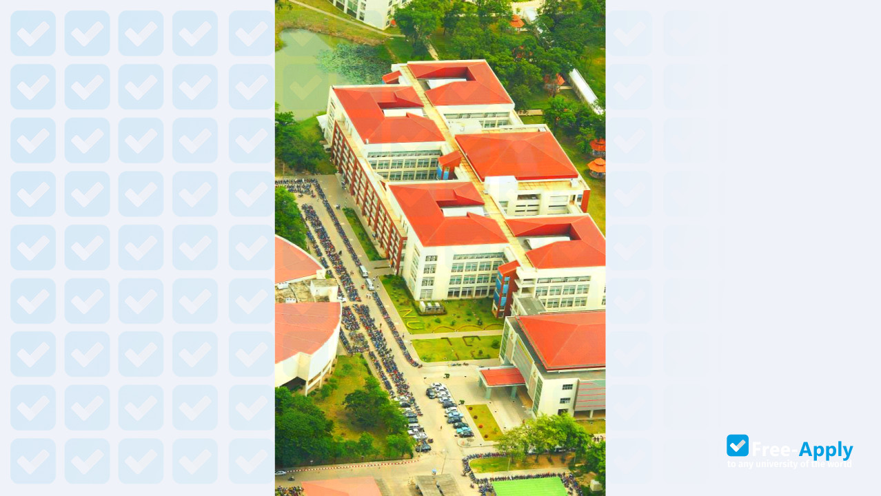 Foto de la Naresuan University #5